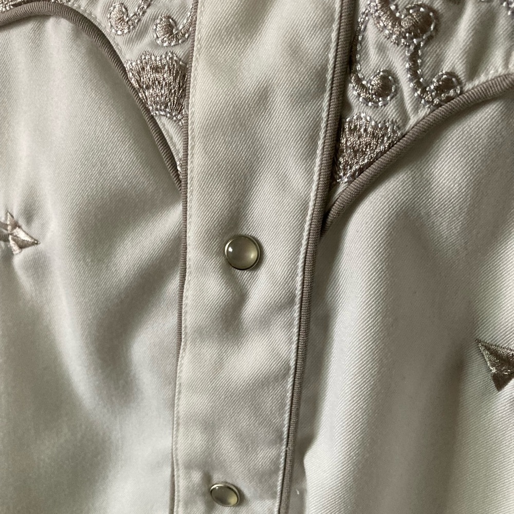 Roper SZ XL White and Black Western Shirt long sleeve beautifully embroidered - Picture 4 of 12